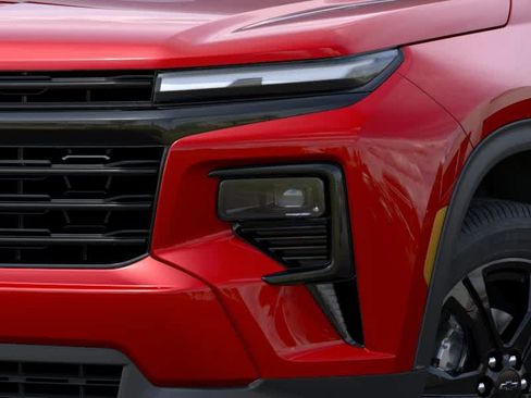 New 2027 Chevrolet Traverse LT w/ Midnight/Sport Edition FWD image 10