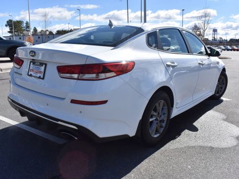 Used 2020 Kia Optima LX image 9