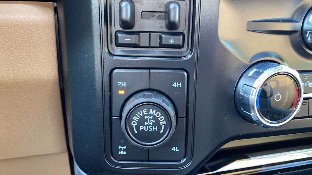 New 2027 Ford F350 Lariat w/ Tremor Off-Road Package AWD/4WD image 31