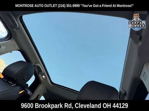 Used 2025 Land Rover Discovery Sport S image 36