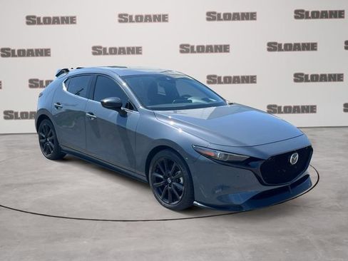 Used 2021 MAZDA MAZDA3 Hatchback w/Premium Plus Pkg image 7