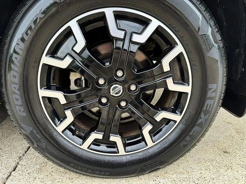 Used 2019 Nissan Pathfinder SV w/ Rock Creek Edition FWD image 9