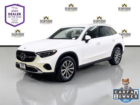 Used 2024 Mercedes-Benz GLC 300 4MATIC image 1