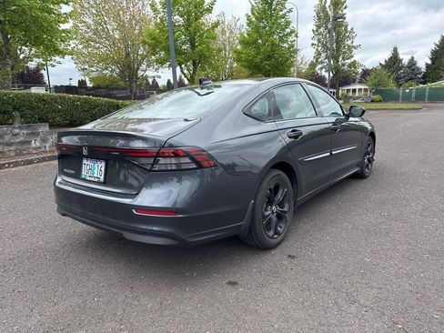 Used 2025 Honda Accord SE image 7