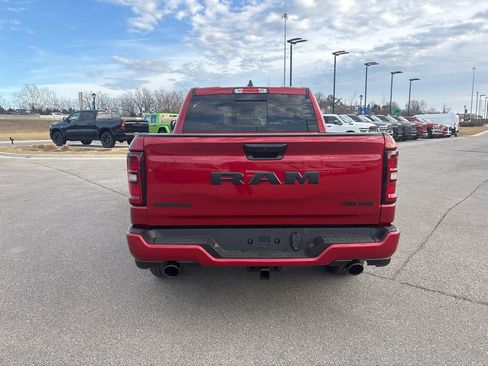 Used 2026 RAM 1500 4x4 Crew Cab image 11