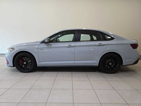 Used 2026 Volkswagen Jetta GLI Autobahn FWD image 3