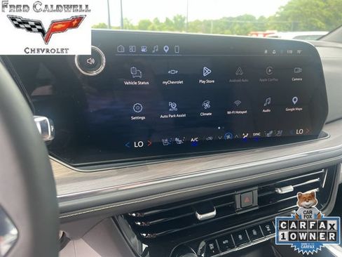 Used 2025 Chevrolet Tahoe Premier AWD/4WD image 19