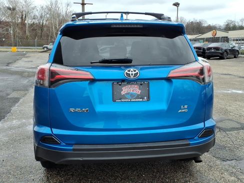 Used 2017 Toyota RAV4 LE w/ Carpet Mat Package image 5