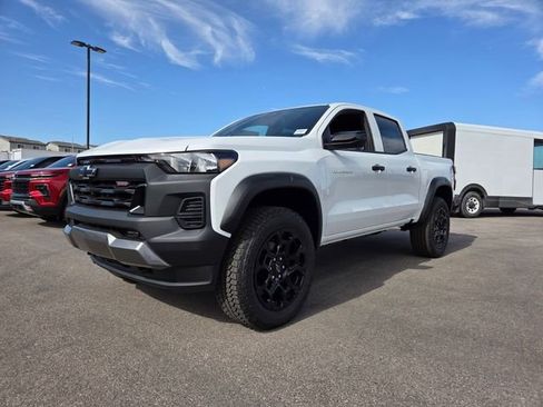 New 2026 Chevrolet Colorado Trail Boss AWD/4WD image 2