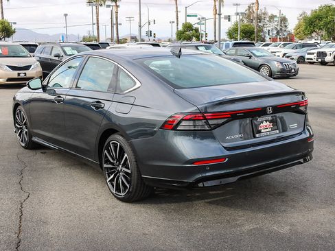 Used 2025 Honda Accord Touring image 8