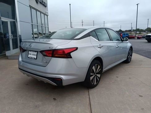 Used 2022 Nissan Altima 2.5 SV image 6