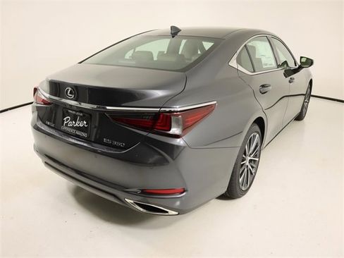 New 2025 Lexus ES 350 w/ Premium Package image 4