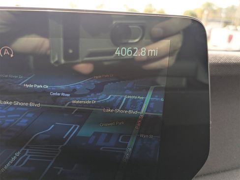 Used 2025 Ford Expedition Max Platinum w/ Stealth Performance Package image 31