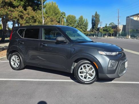 Used 2022 Kia Soul LX w/ Technology Package FWD image 25