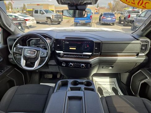 Used 2023 GMC Sierra 1500 SLE w/ Enhanced Capability Package image 3