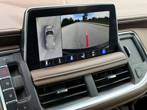 Used 2021 Chevrolet Tahoe High Country AWD/4WD image 41