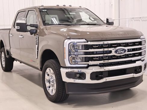 New 2027 Ford F350 King Ranch w/ Chrome Package AWD/4WD image 3