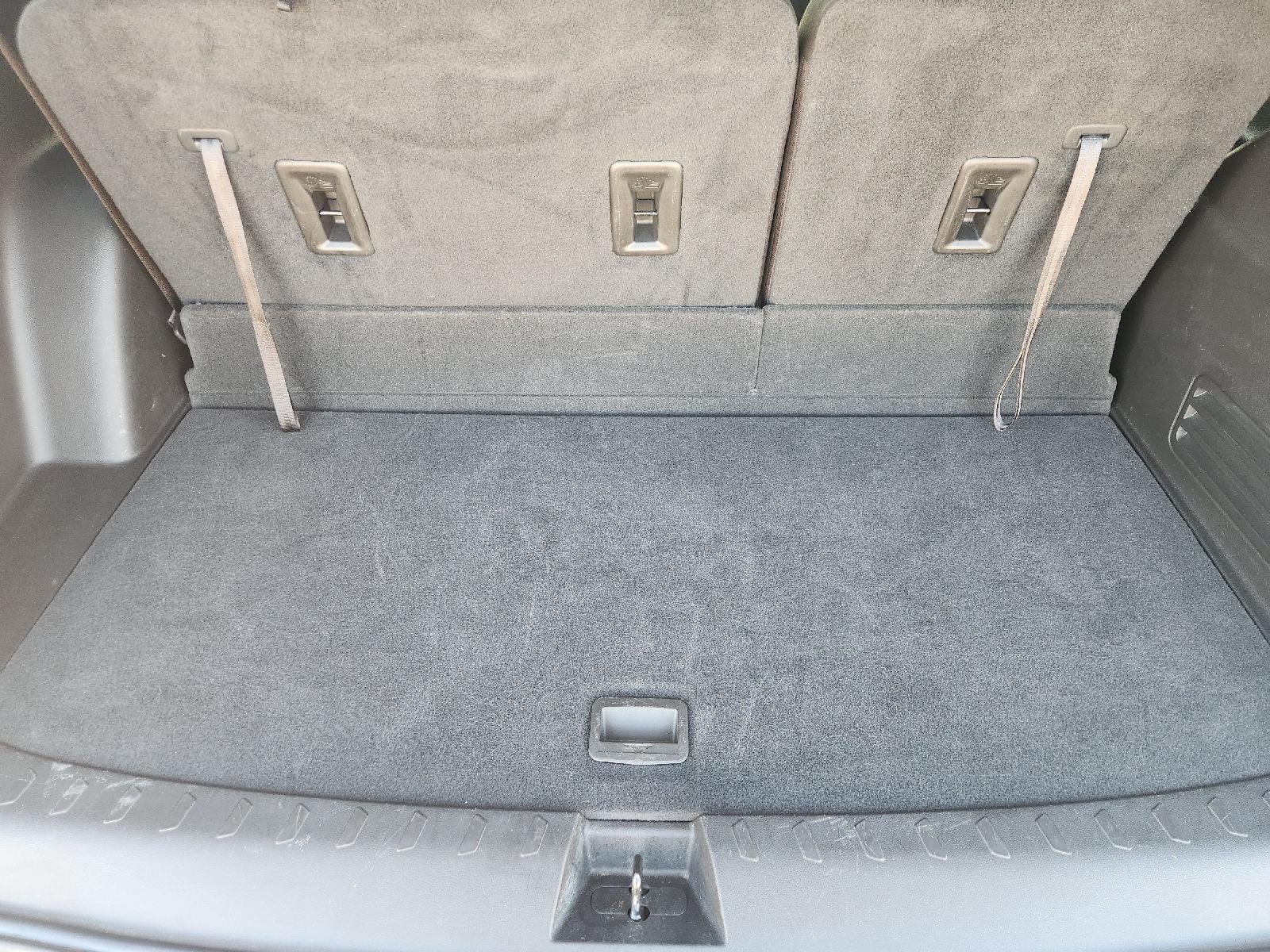 Used 2023 Chevrolet Traverse LT FWD image 34