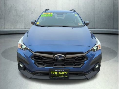 Used 2025 Subaru Crosstrek 2.0i Premium image 10