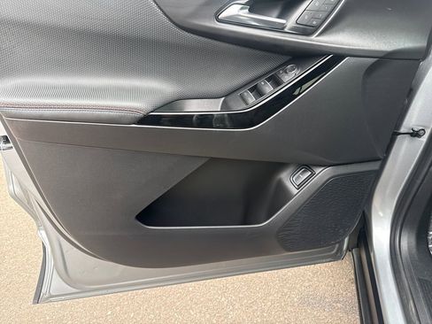 Used 2025 Chevrolet Equinox RS w/ Safety and Technology Package image 39