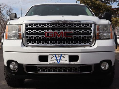 Used 2014 GMC Sierra 2500 Denali image 14