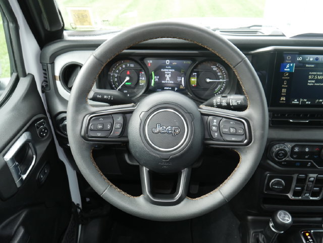Used 2024 Jeep Wrangler Unlimited w/ Convenience Group AWD/4WD image 14