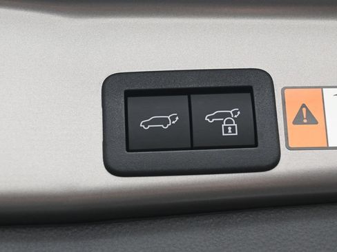 Used 2026 Toyota RAV4 Limited AWD/4WD image 34