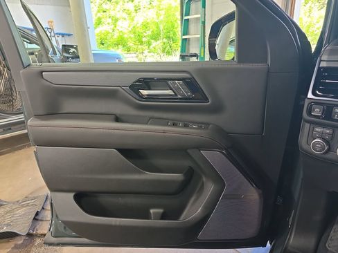 New 2026 GMC Yukon XL AT4 Ultimate AWD/4WD image 31