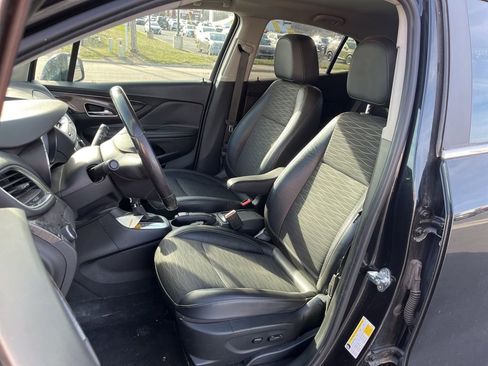 Used 2016 Buick Encore AWD image 19
