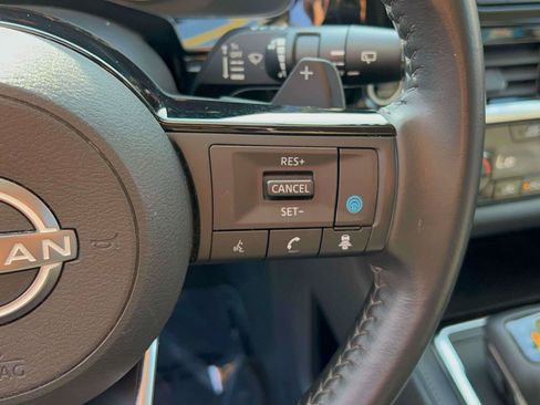 Used 2023 Nissan Pathfinder SV AWD/4WD image 19