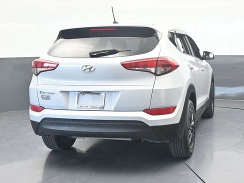 Used 2017 Hyundai Tucson SE image 5