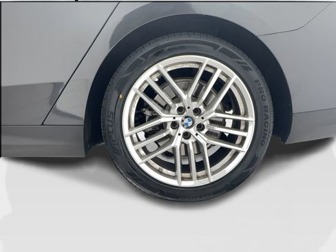 Used 2025 BMW 530i RWD image 12