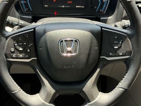Used 2024 Honda Odyssey EX-L image 14