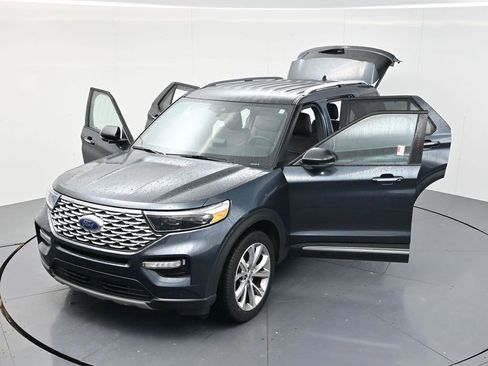 Used 2023 Ford Explorer Platinum w/ Technology Package AWD/4WD image 50