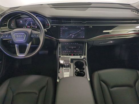 Used 2023 Audi Q7 3.0T Prestige image 18