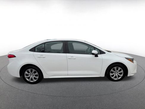 Used 2023 Toyota Corolla LE image 16