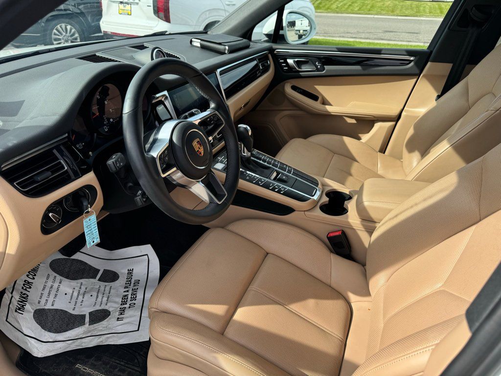 Used 2019 Porsche Macan AWD/4WD image 10