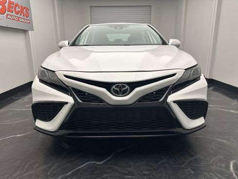 Used 2022 Toyota Camry SE image 27
