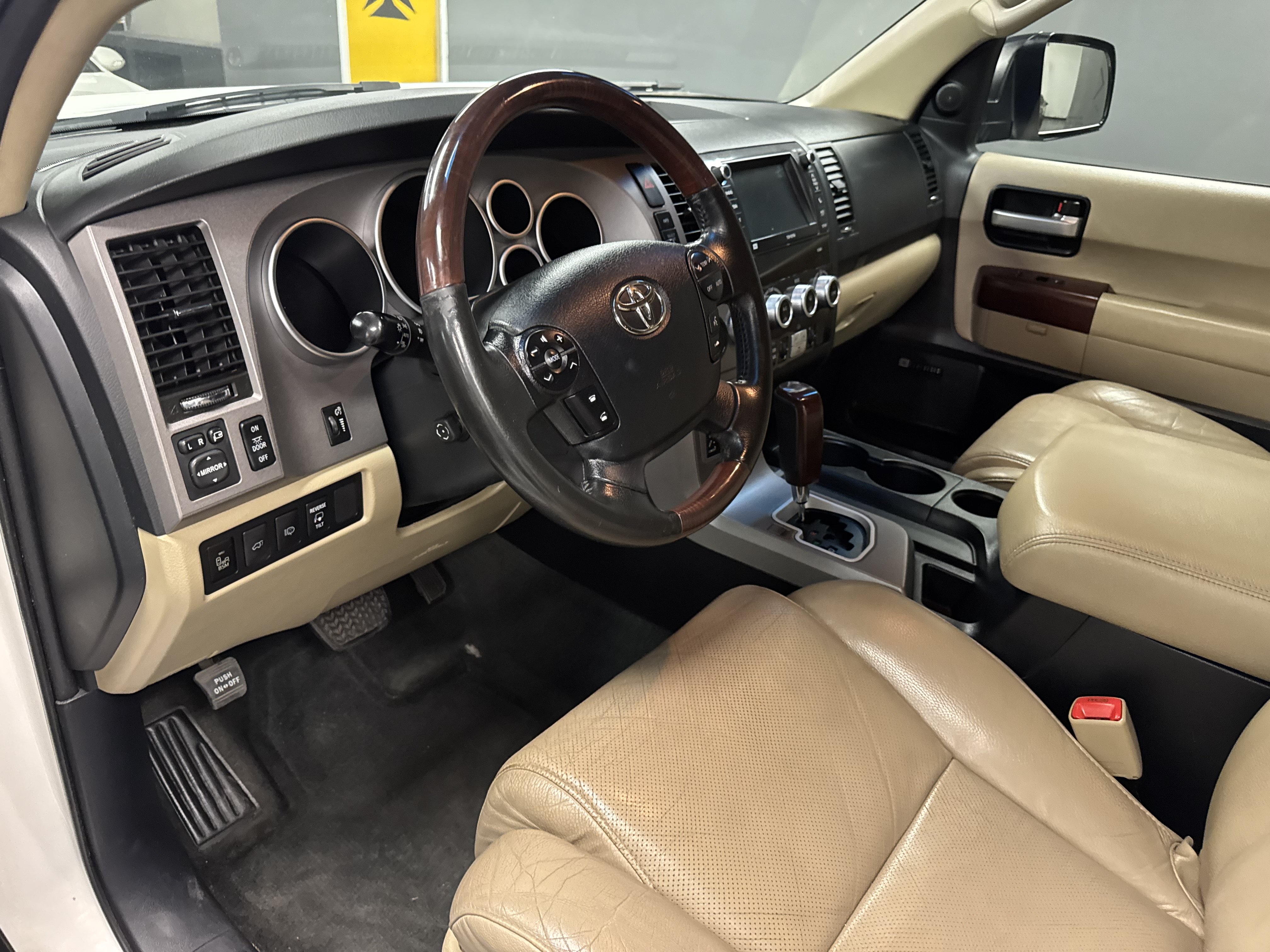Used 2013 Toyota Sequoia Platinum RWD image 4