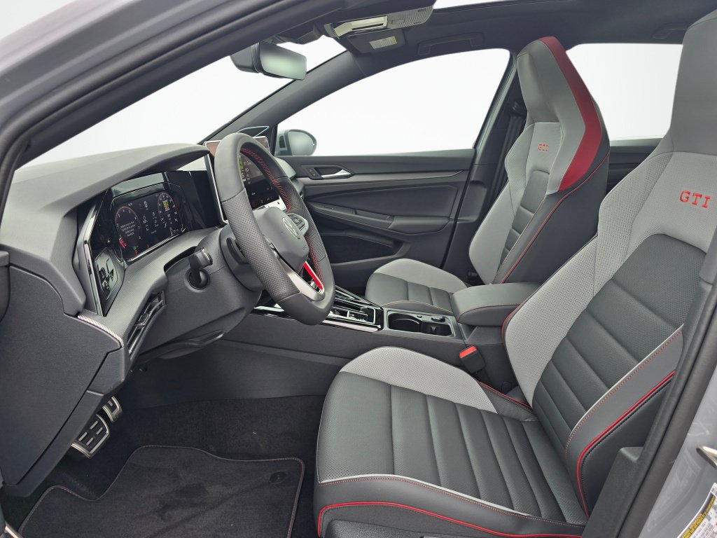 New 2026 Volkswagen GTI SE FWD image 17