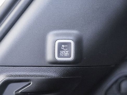 New 2025 Jeep Grand Cherokee image 10