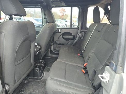 Used 2019 Jeep Wrangler Unlimited Sport S image 13
