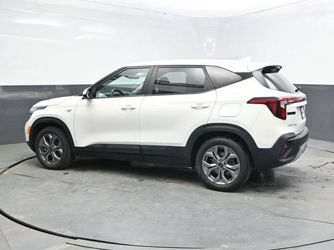 Used 2024 Kia Seltos LX AWD/4WD image 4