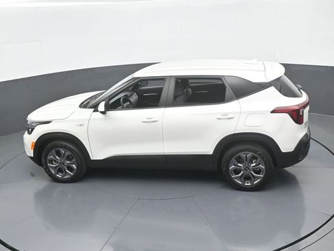 Used 2024 Kia Seltos LX image 46