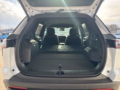 New 2026 Chevrolet Equinox RS AWD/4WD image 30