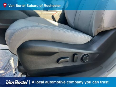 Used 2024 Subaru Legacy Premium AWD/4WD image 15