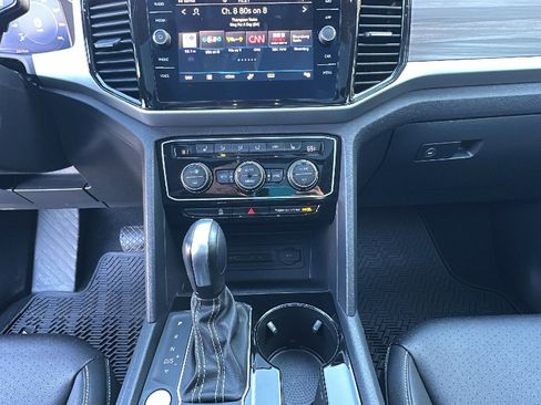 Used 2023 Volkswagen Atlas SEL image 22