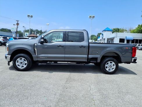 Used 2025 Ford F250 XLT AWD/4WD image 7