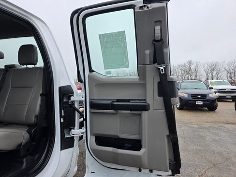 Used 2021 Ford F450 XL w/ Power Equipment Group image 23