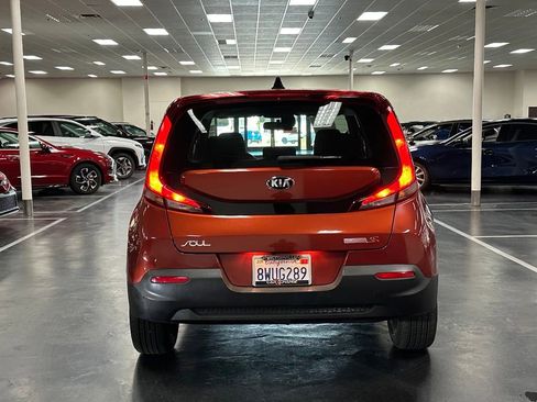 Used 2021 Kia Soul S FWD image 6
